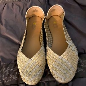 Women’s Easy Spirit Flats, Size 9